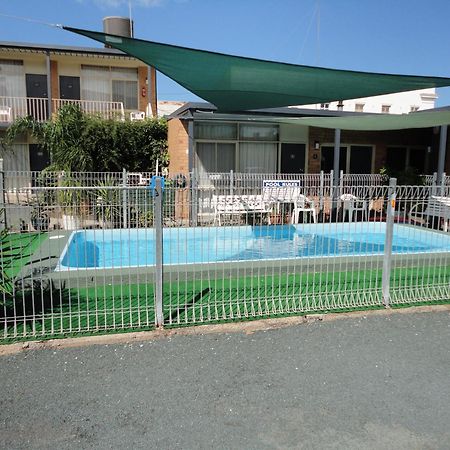 Cobb Inlander Motel Hay Exterior foto